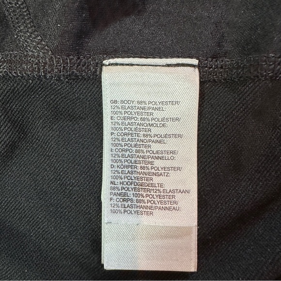 The North Face Women's Black Lightweight VaporWick 1/4-zip Pullover - Size Large - Picture 7 of 10